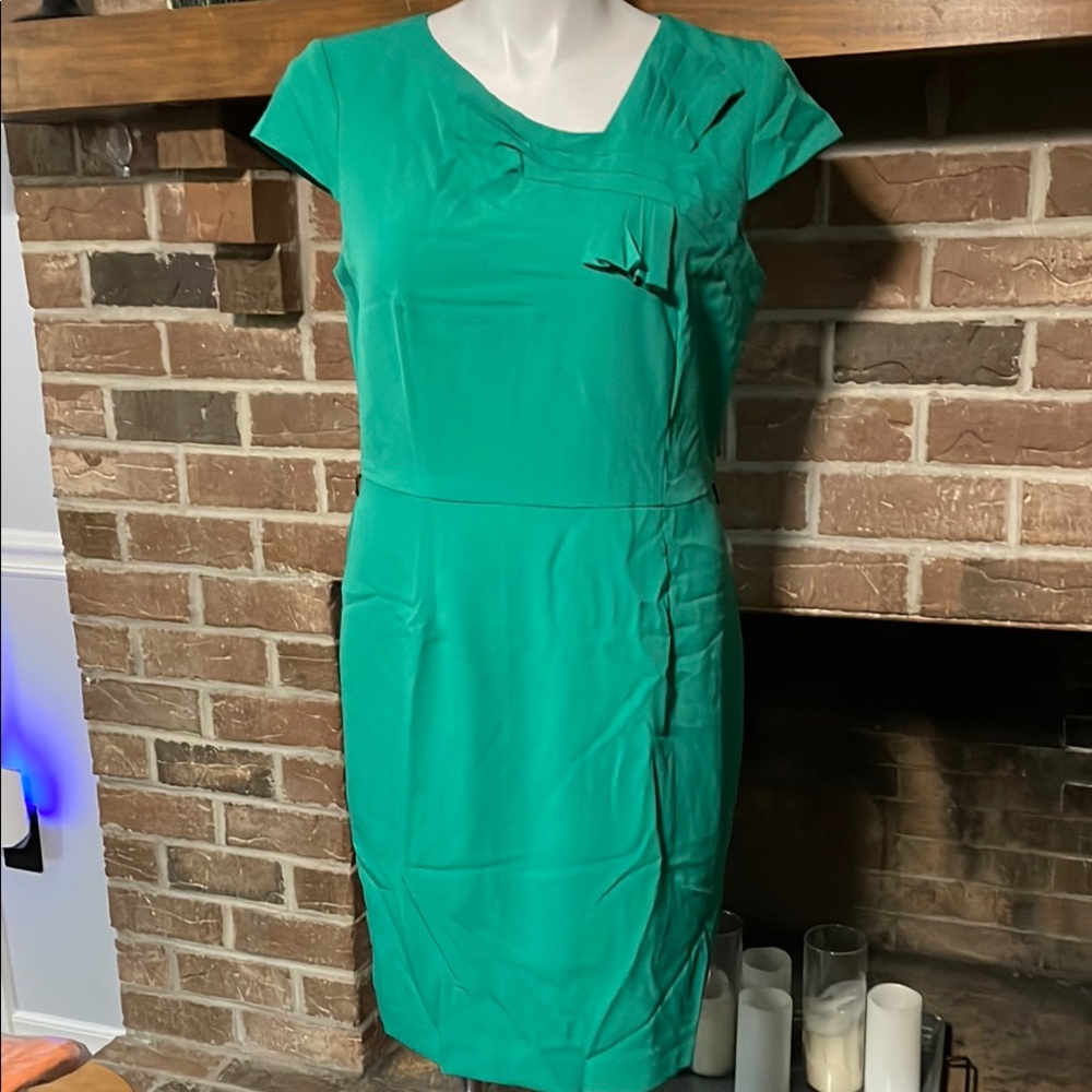 Studio I Green Sheath Dress Cap Sleeves Crew Neck